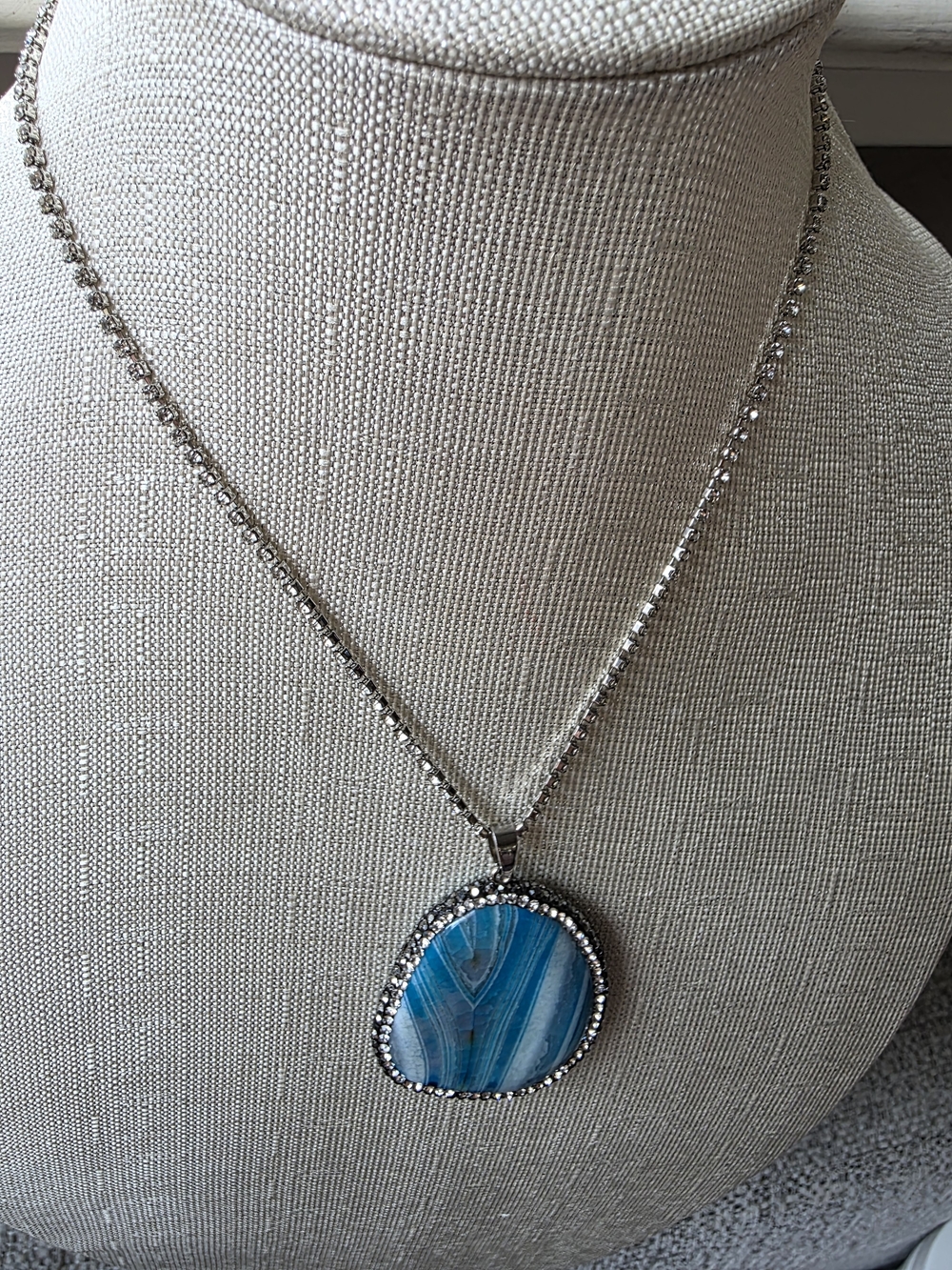 Large Blue Agate Slice Pendant Necklace, 17-19" Silver Boho Jewelry - Picture 11 of 11